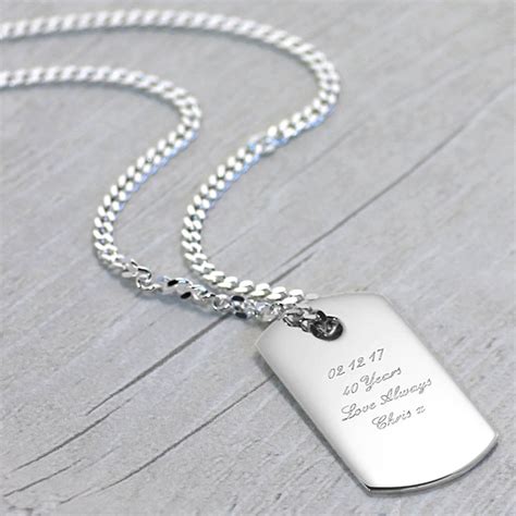 silver dog tags necklace.